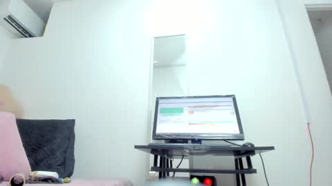  Ren  online show from 02.05.25