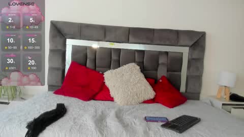 dalia_lux_ online show from 09.09.25