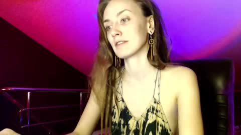 Dalia  online show from 01.10.25