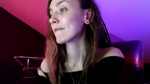 Dalia  online show from 01.22.25