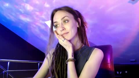 Dalia  online show from 02.18.25