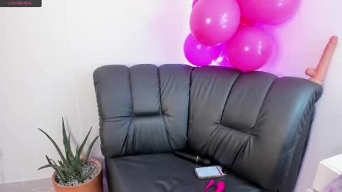 Dalila Lu online show from 04.21.26