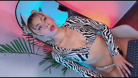 Snapshot of dalilathoms chatting on 01.09.26 dalilathoms online show from 01.09.26