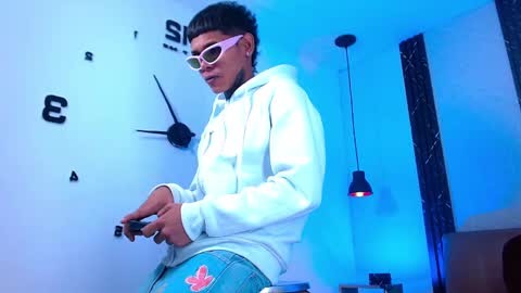 Snapshot of damar_felipe chatting on 11.01.25 damar_felipe online show from 11.01.25