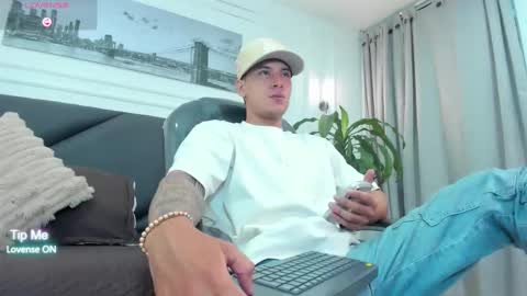 DAMIAN online show from 11.12.25