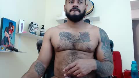 damian64436171 online show from 11.14.25