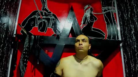 Snapshot of damian_and_tiana chatting on 11.19.25 damian_and_tiana online show from 11.19.25