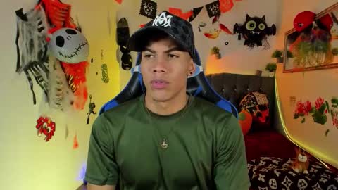 Damian online show from 10.28.25