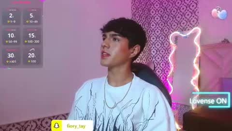 damian_tay1 online show from 07.05.26