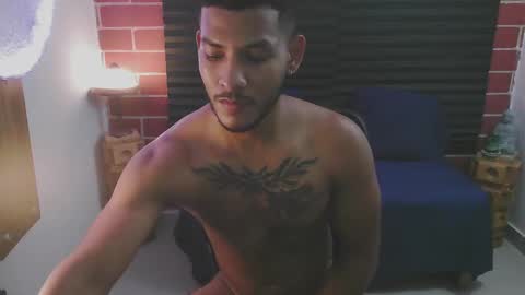 instagram damiannreed. online show from 02.05.25