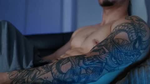 Snapshot of damianow chatting on 02.01.26 insta damn8 -------- online show from 02.01.26