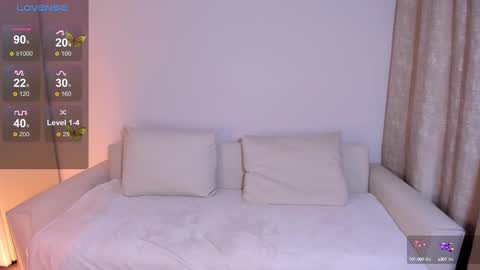 Snapshot of damisu chatting on 02.17.25 A online show from 02.17.25