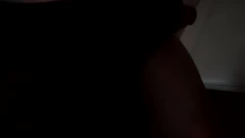 Snapshot of damnimhandsome25 chatting on 02.20.25 Clyde online show from 02.20.25