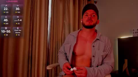 Snapshot of damonsantos chatting on 11.07.25 D A M O N online show from 11.07.25