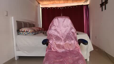 Snapshot of dana_777 chatting on 09.25.25 Dayana  online show from 09.25.25