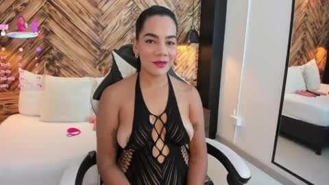 D A N A  online show from 05.21.26