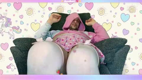 Snapshot of danaalane11 chatting on 09.28.25 throatblaster 9000 online show from 09.28.25