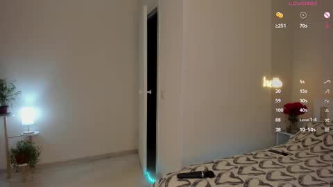 Snapshot of danabananaa chatting on 09.26.25 Dana online show from 09.26.25