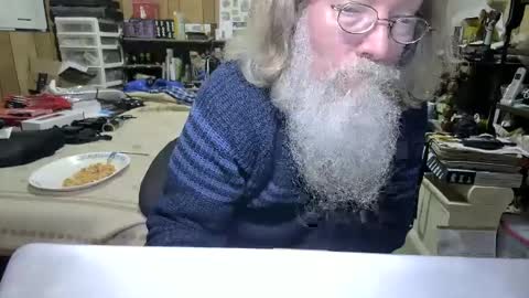 Snapshot of danagm chatting on 12.06.24 Dana online show from 12.06.24