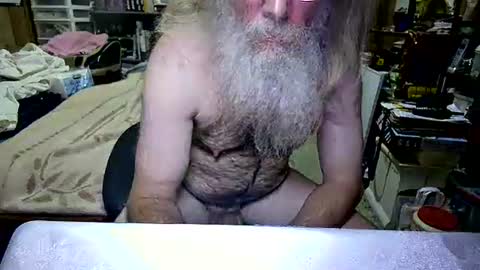 Snapshot of danagm chatting on 11.16.25 Dana online show from 11.16.25