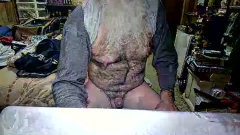 Snapshot of danagm chatting on 02.19.26 Dana online show from 02.19.26