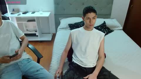 Snapshot of dandythomas chatting on 10.12.25 DANDY THOMAS angeloo 666 online show from 10.12.25