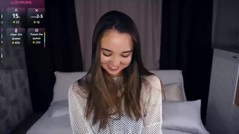 Snapshot of danetteblank chatting on 11.13.25 Asha online show from 11.13.25