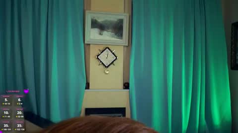 Snapshot of danettecastlen chatting on 10.23.25 Astrid online show from 10.23.25