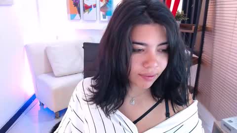 Veronica online show from 12.19.25