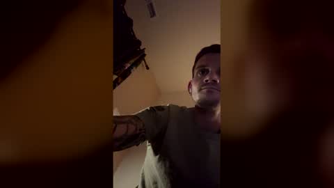 Snapshot of dangerfield19 chatting on 12.18.25 dangerfield19 online show from 12.18.25