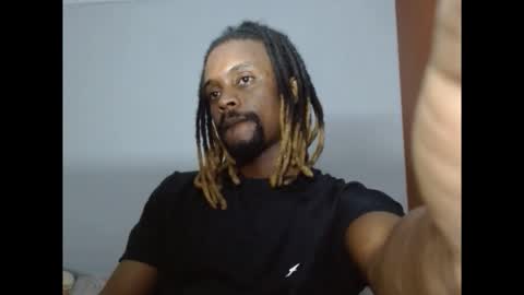 Snapshot of dangerhook chatting on 11.19.25 dangerhook online show from 11.19.25