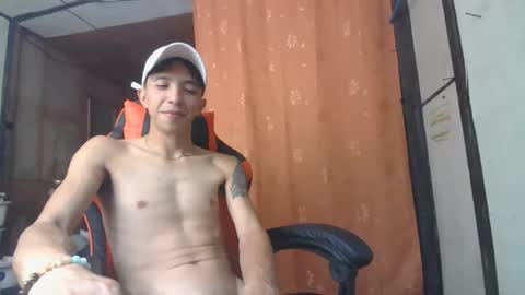 Snapshot of dani_cart chatting on 12.18.25 dani cart online show from 12.18.25