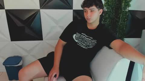 Snapshot of dani_cumboy chatting on 10.11.25 dani_cumboy online show from 10.11.25