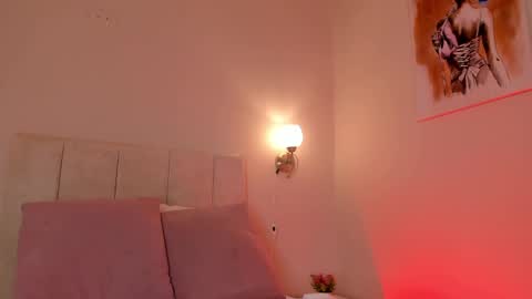 Snapshot of dani_skinny_ chatting on 03.05.25 Hi I am Dani online show from 03.05.25