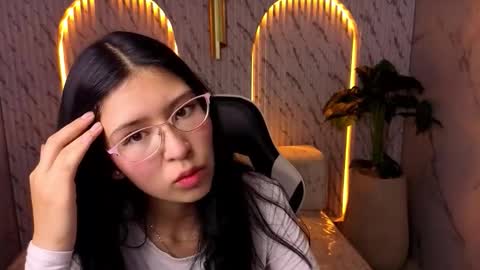 dani_tf online show from 03.20.26