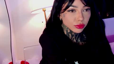 Dani online show from 11.28.25