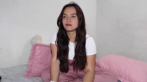 dani_widow online show from 01.08.25