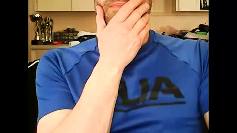 danibig94 online show from 04.14.26