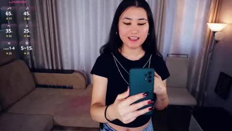 Snapshot of danideritis chatting on 09.29.25 Hey boys and girls Im Bella but you can just call me bb joke D Make yourself comfortable and enjoy my show online show from 09.29.25