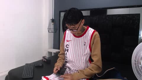 Daniel Delux  online show from 11.02.25