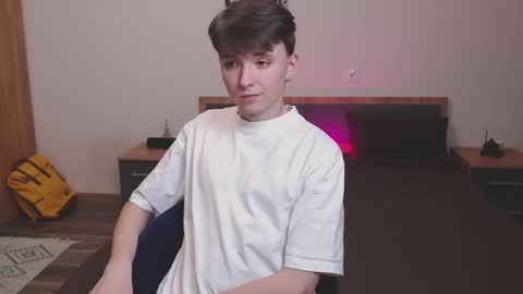 Snapshot of daniel_isaak chatting on 02.21.25 Daniel Jerry online show from 02.21.25