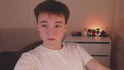 Snapshot of daniel_isaak chatting on 12.16.25 Daniel Jerry online show from 12.16.25