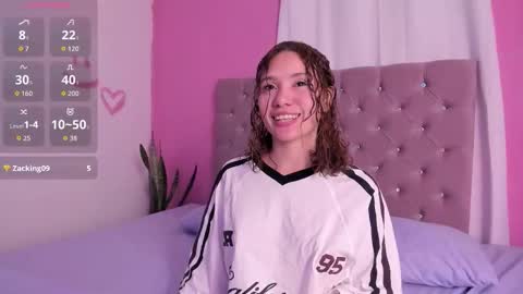 Snapshot of daniela_brown1 chatting on 09.23.25 Daniela Brown online show from 09.23.25