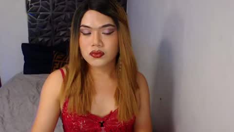 Elodie online show from 12.08.24