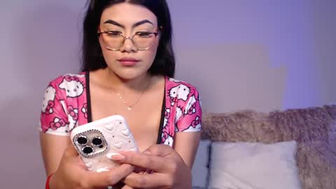 Snapshot of daniela_valencia chatting on 02.25.25 Lucia online show from 02.25.25