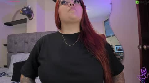 Snapshot of danielasexya chatting on 05.18.26 danielasexya online show from 05.18.26