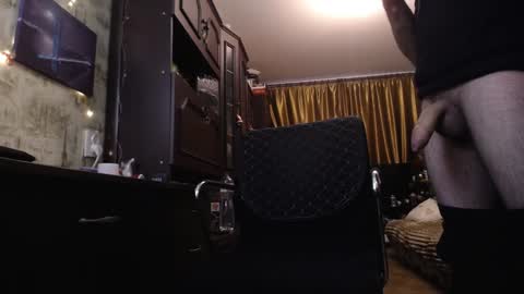 Snapshot of danielgraysoon chatting on 02.05.25 Daniel Grayson online show from 02.05.25