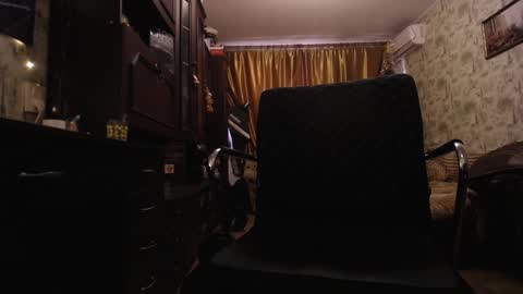 Snapshot of danielgraysoon chatting on 02.09.25 Daniel Grayson online show from 02.09.25