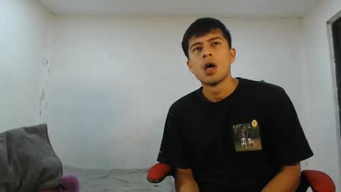 Snapshot of danielitopapii chatting on 10.23.25 danielitopapii online show from 10.23.25