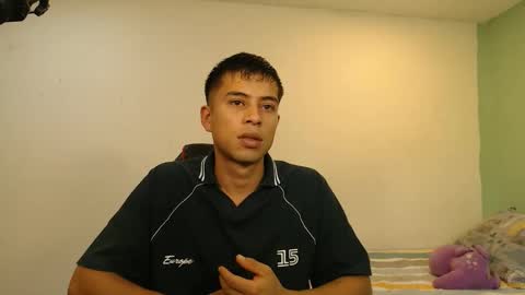 Snapshot of danielitopapii chatting on 05.13.26 danielitopapii online show from 05.13.26